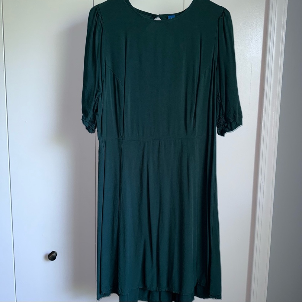 Old Navy Dark Green Midi Dress with Short Puff Sleeves